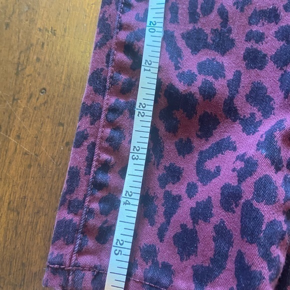 Sanctuary red and black‎ zebra skinny jeans size 6 - social standard - Picture 10 of 11